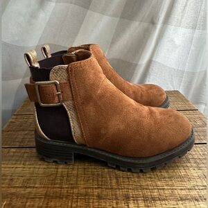 Girls Boots with Gold Embellishment Size 1